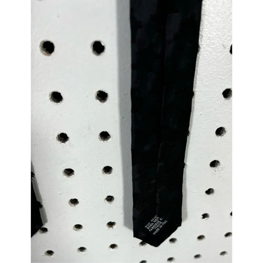 Hugo Boss Tie - Picture 5 of 5